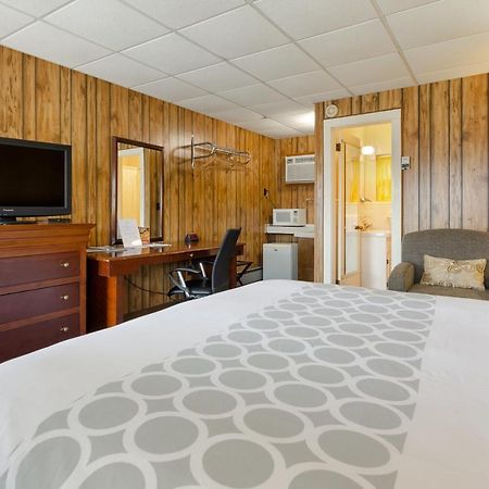 Knob Hill Motor Lodge Hillsville Extérieur photo