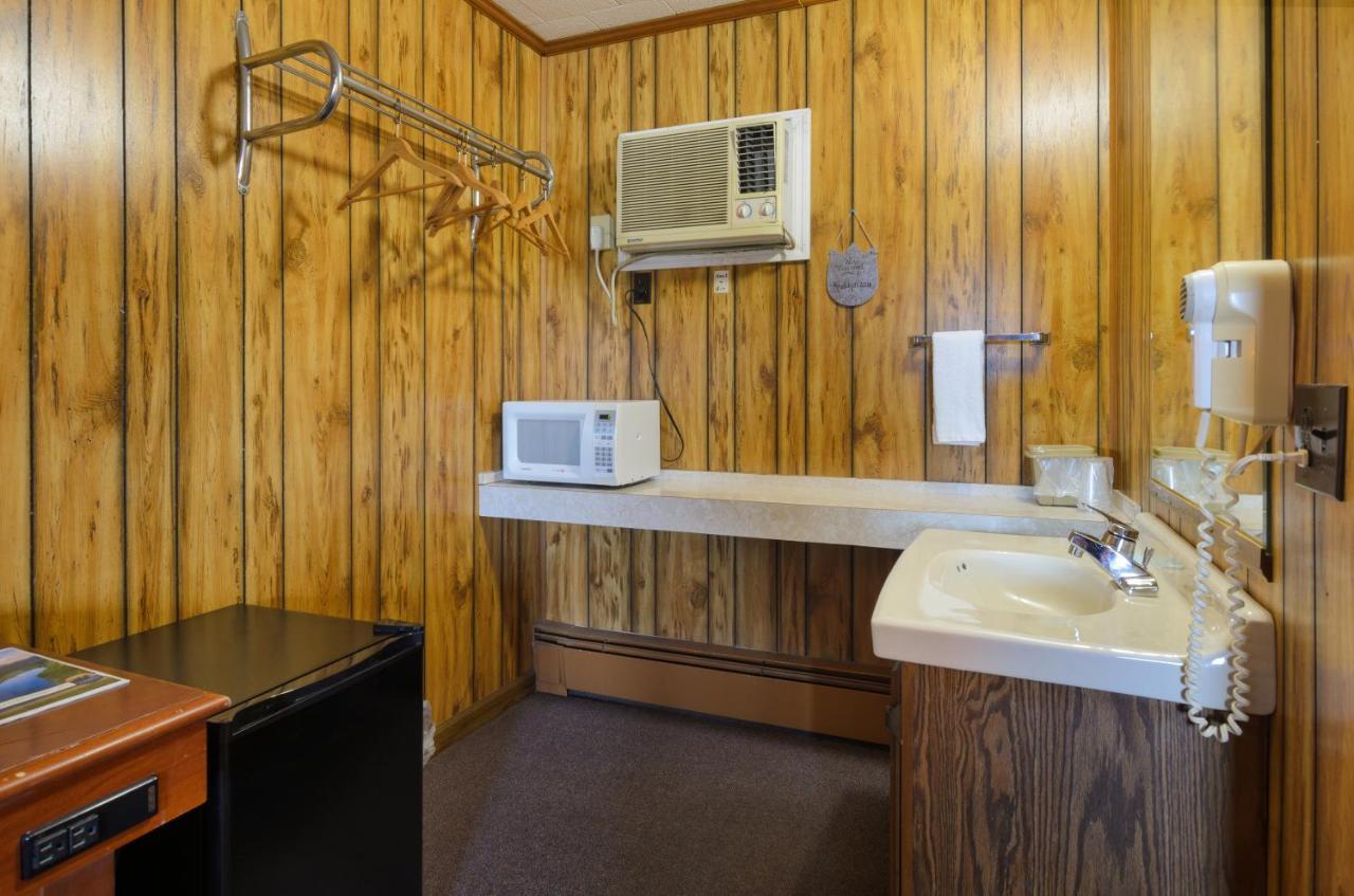 Knob Hill Motor Lodge Hillsville Extérieur photo