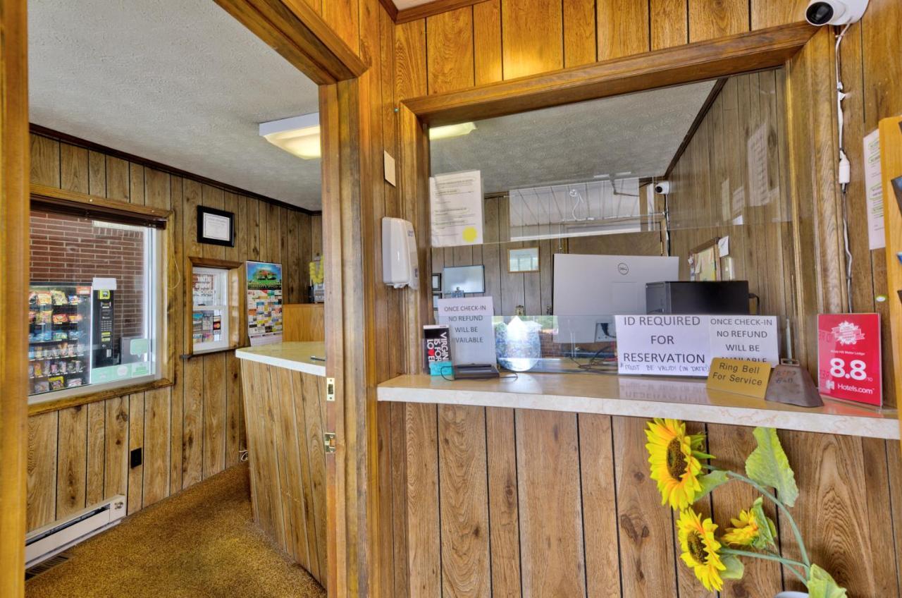 Knob Hill Motor Lodge Hillsville Extérieur photo